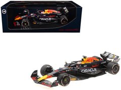 Red Bull Racing RB20 #1 Max Verstappen "Oracle" Winner F1 Formula One "Bahrain GP" (2024) with Driver Limited Edition to 580 pieces Worldwide 1/18 Diecast Model Car by Minichamps